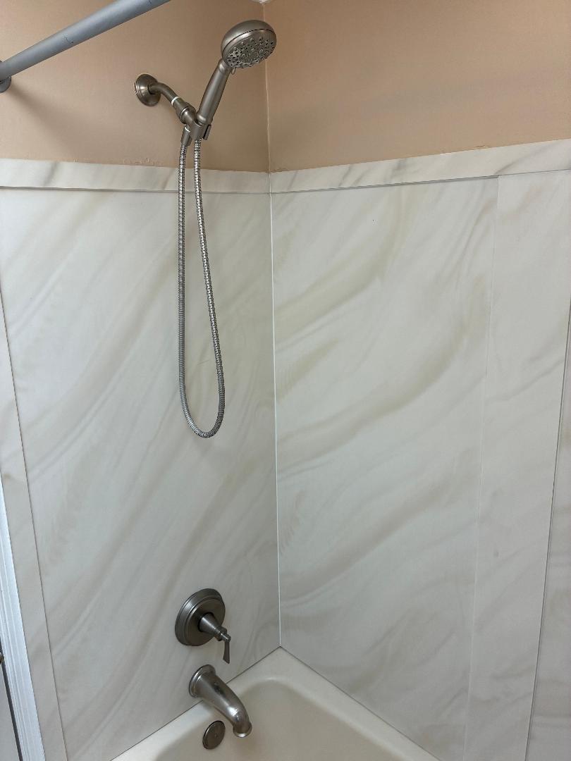 418 East Country Club Lane Wallingford, PA 19086 - Photo 43 of 60 Bathroom shower