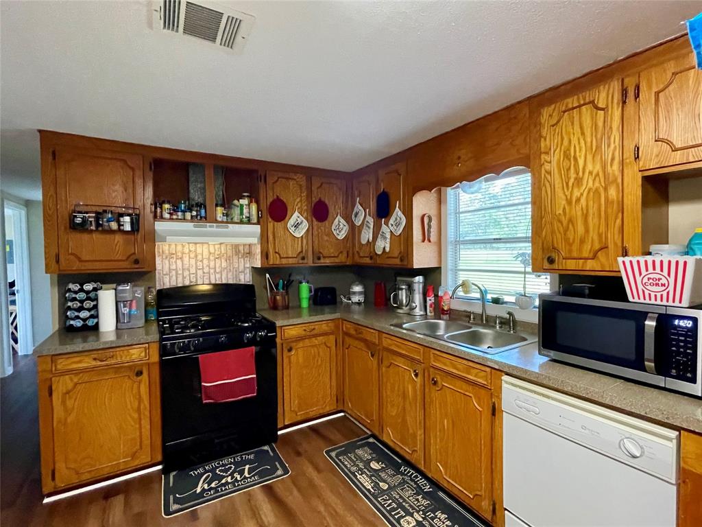 10806 Newson Road Keithville, LA 71047 - Photo 9 of 24
