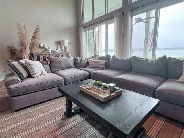 $485,000 | 146 April Point Drive South, Conroe, TX 77356