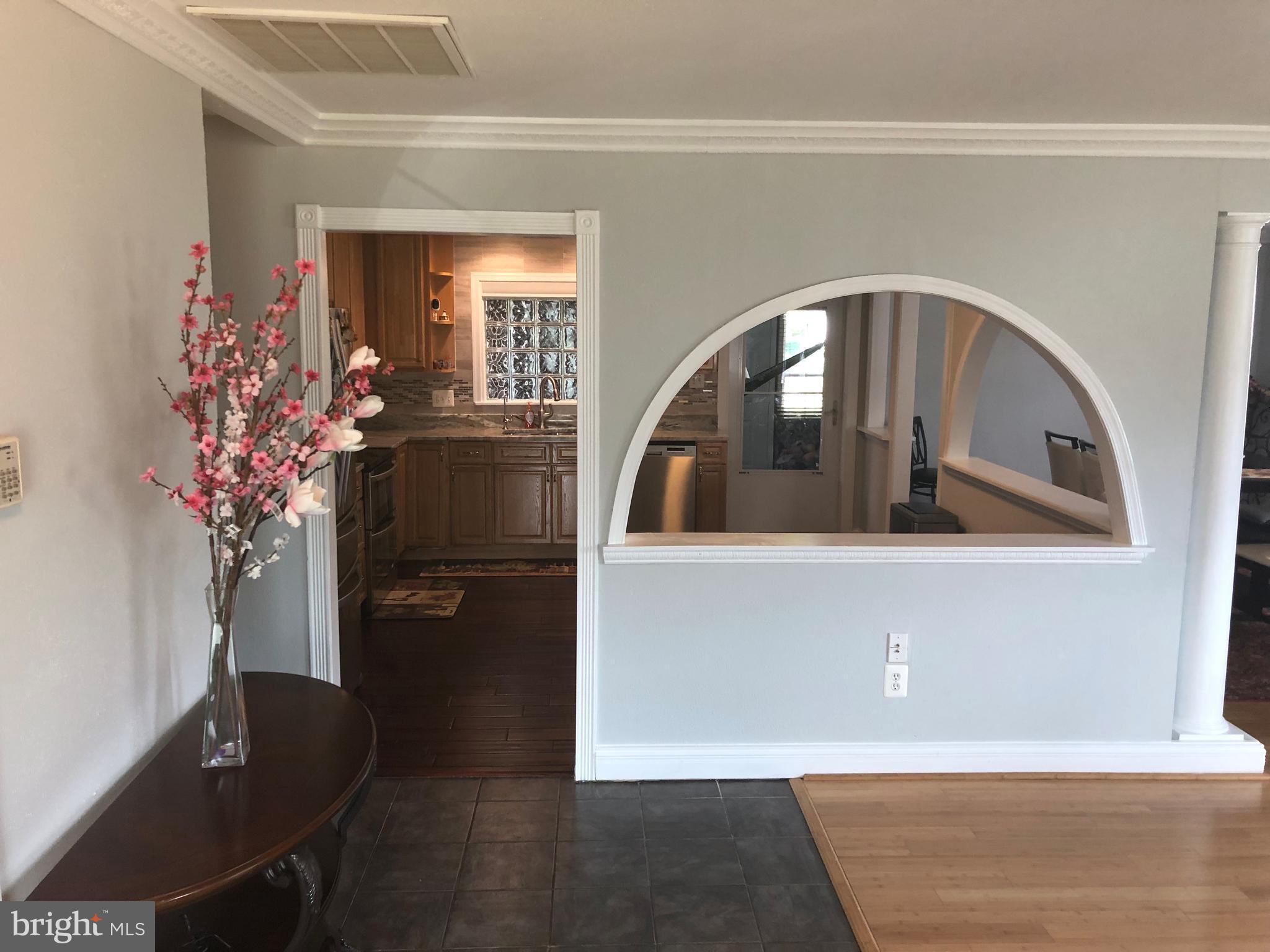 102 North Harrison Road Sterling, VA 20164 - Photo 8 of 28 Interior (General)