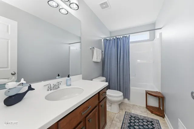 $410,000 | 8115 Settlers Pond Way, Joliet, IL 60431