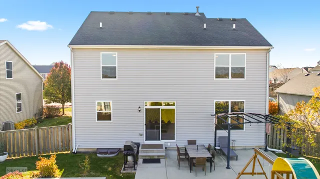 $410,000 | 8115 Settlers Pond Way, Joliet, IL 60431