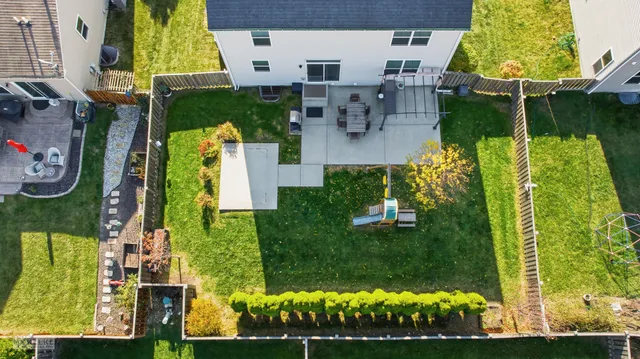 $410,000 | 8115 Settlers Pond Way, Joliet, IL 60431