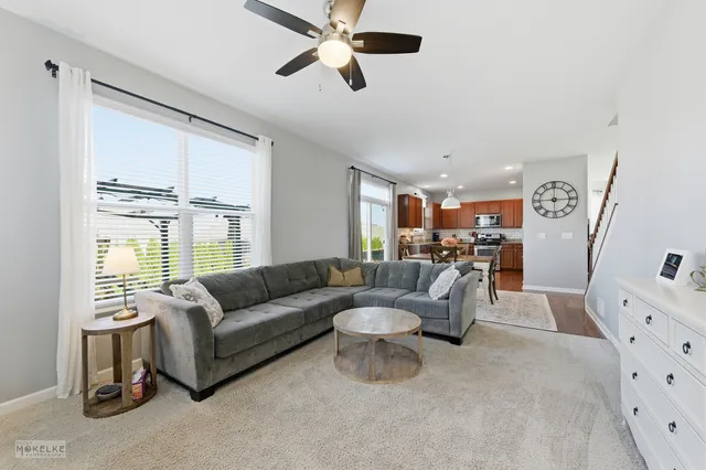 $410,000 | 8115 Settlers Pond Way, Joliet, IL 60431