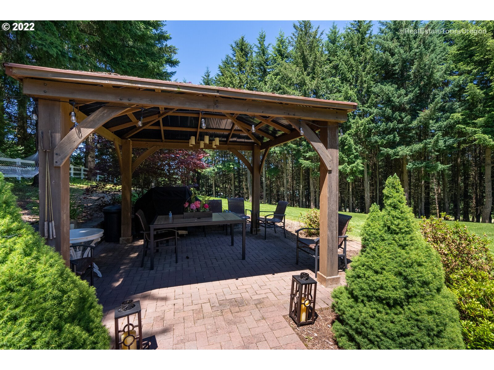 1492 Southwest Borland Road West Linn, OR 97068 - Photo 18 of 29 Gallery Image 18