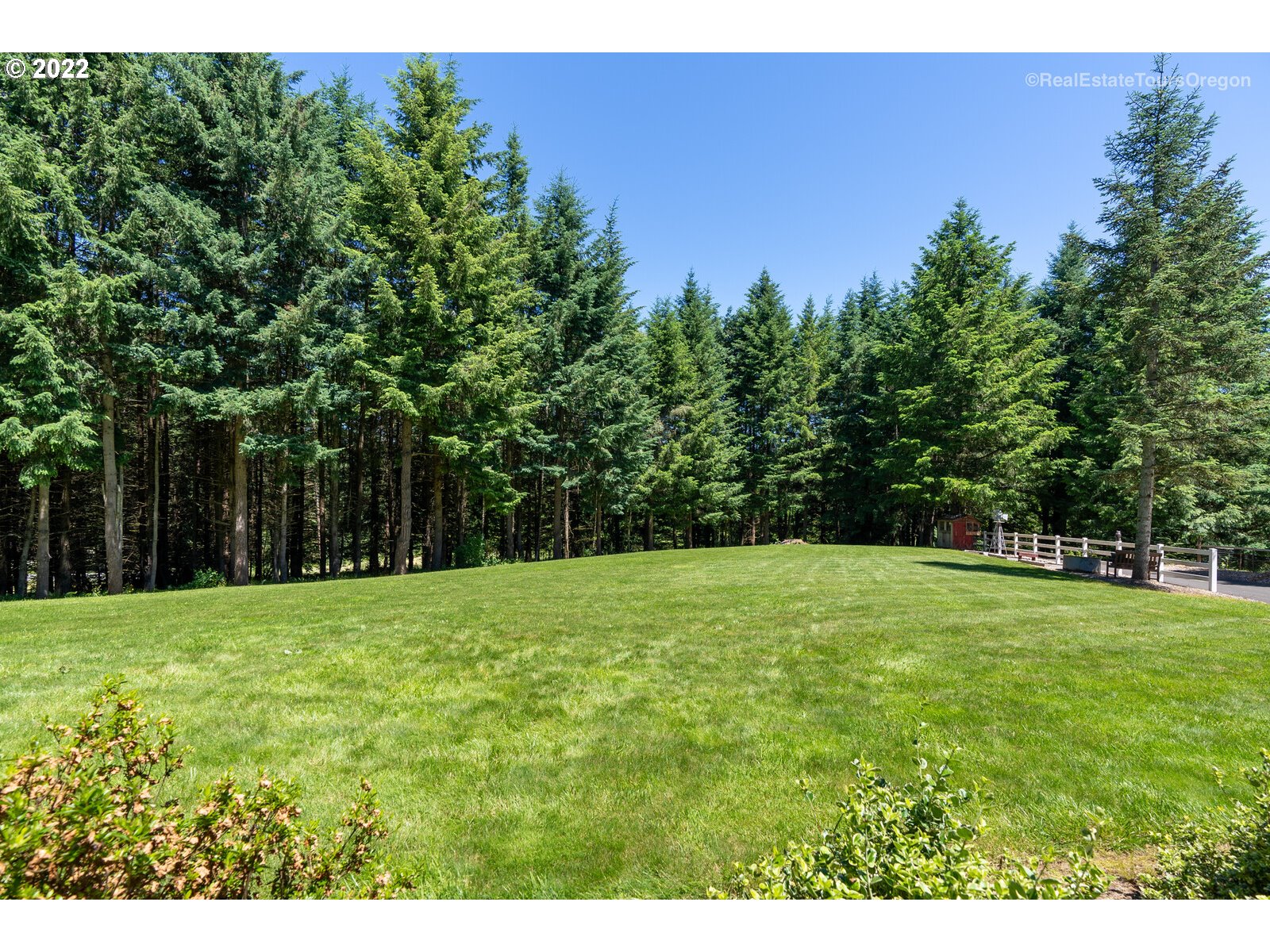 1492 Southwest Borland Road West Linn, OR 97068 - Photo 20 of 29 Gallery Image 20