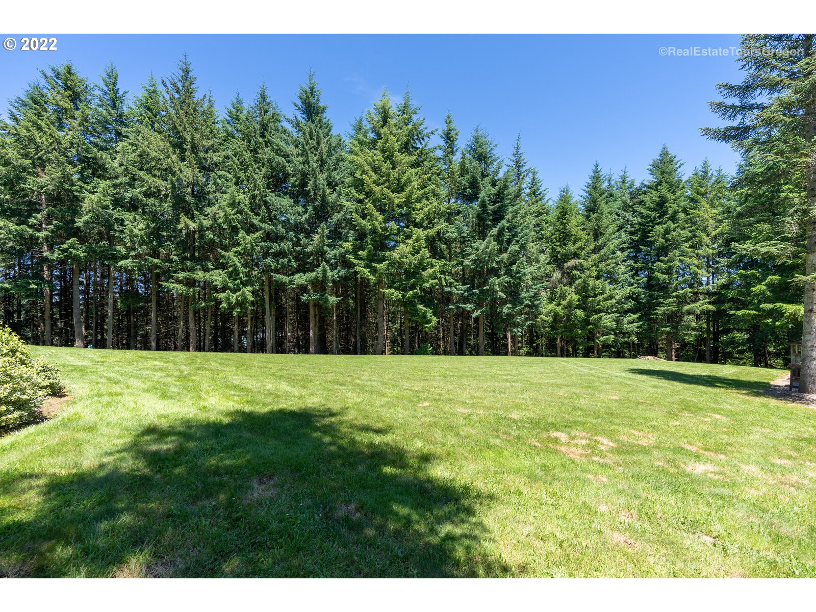 1492 Southwest Borland Road West Linn, OR 97068 - Photo 24 of 29 Gallery Image 24