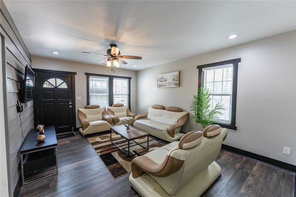 1764 Spring Avenue Atlanta, GA 30344 - Photo 5 of 64