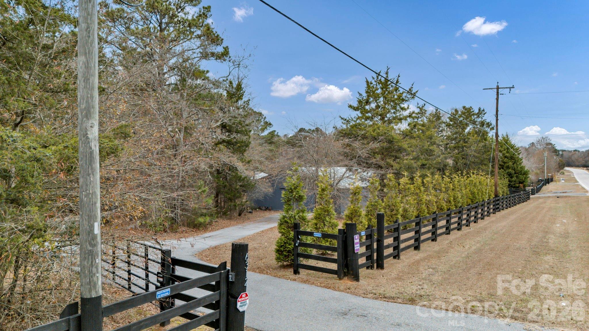 6312 Richburg Road Great Falls, SC 29055 - Photo 3 of 12 a view of a balcony with an outdoor space