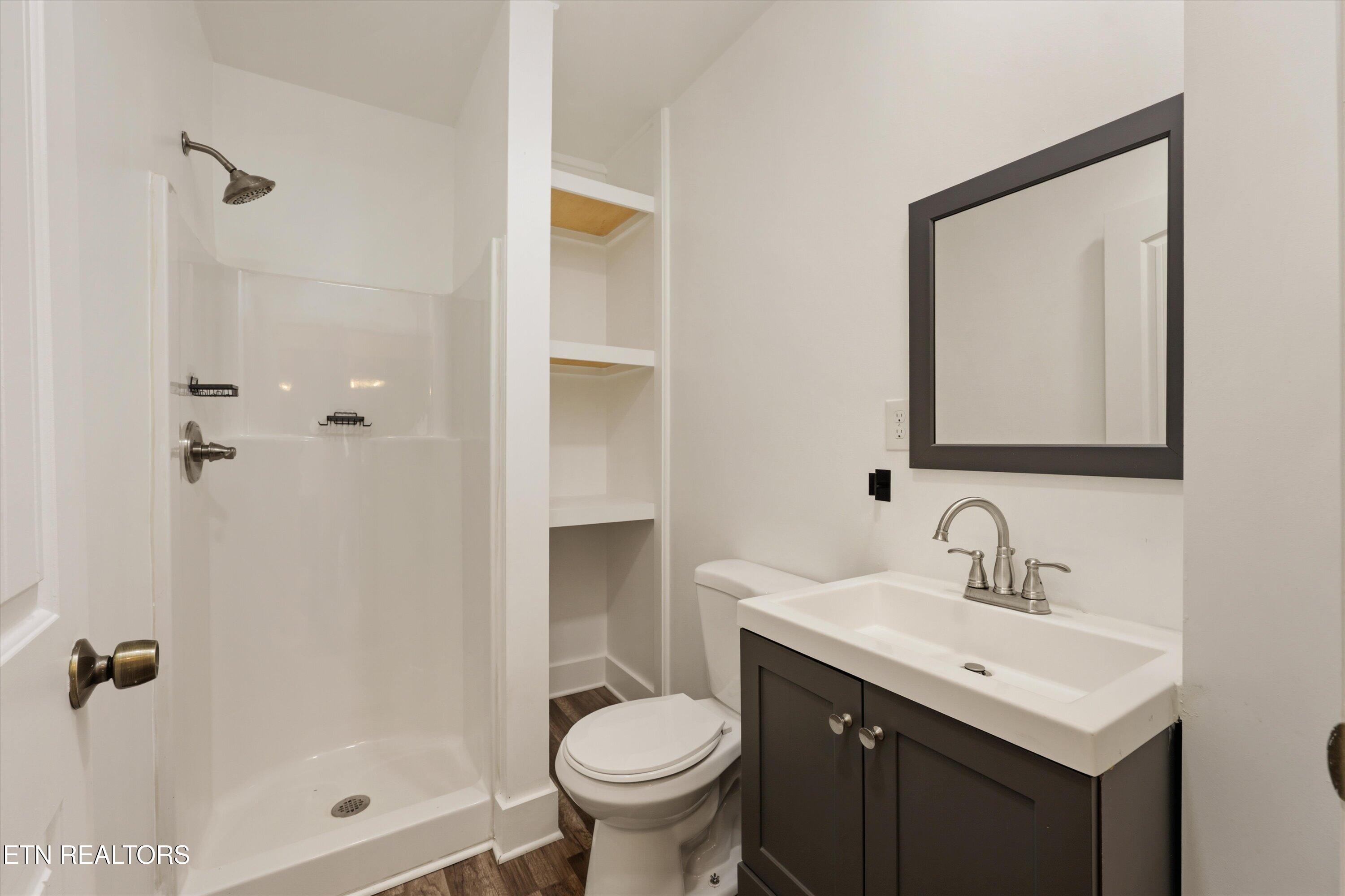 280 West Newcomen Street Alcoa, TN 37701 - Photo 18 of 28 18-280 W Newcomen St 15