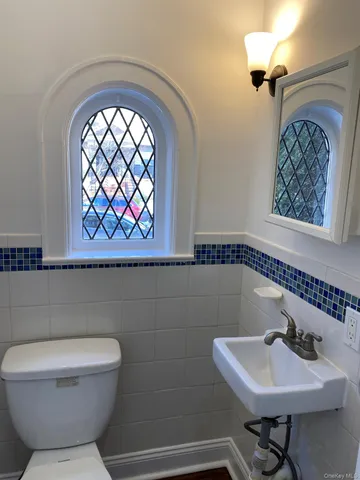 $4,000 | 321 Hayward Avenue, Mount Vernon, NY 10552