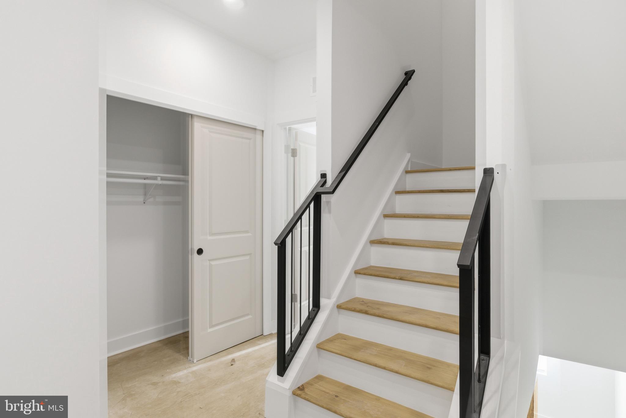 2116 North 7th Street, Unit 2 Philadelphia, PA 19122 - Photo 2 of 21 a view of entryway