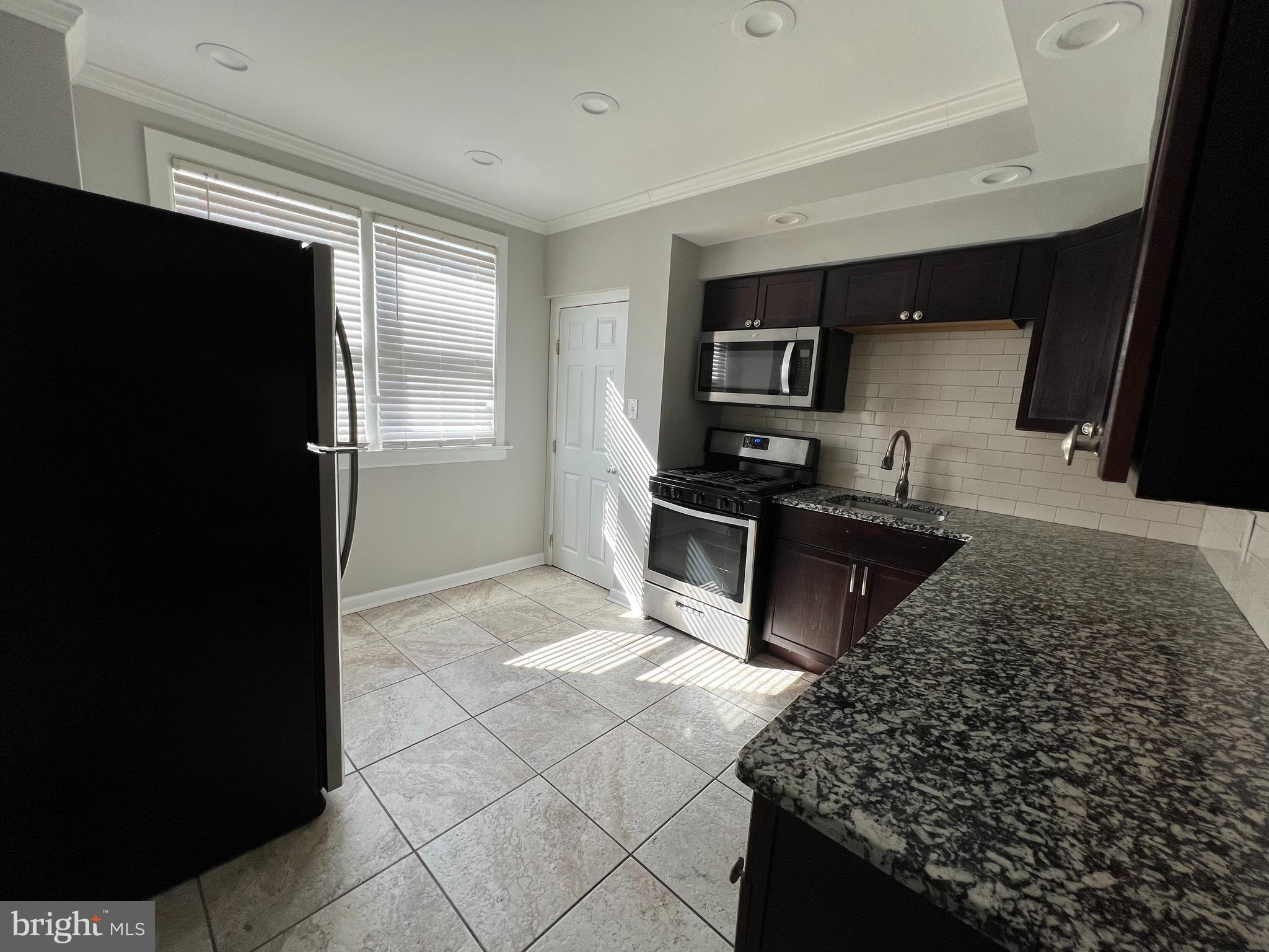 7354 Rugby Street Philadelphia, PA 19138 - Photo 5 of 12 Gallery Image 5