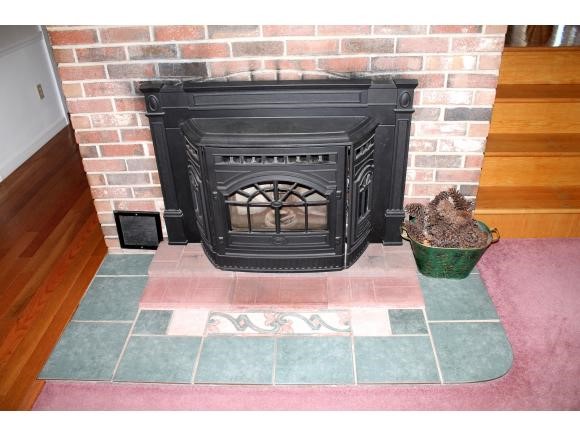 342 Dustin Tavern Road Weare, NH 03281 - Photo 11 of 35 Gallery Image 11