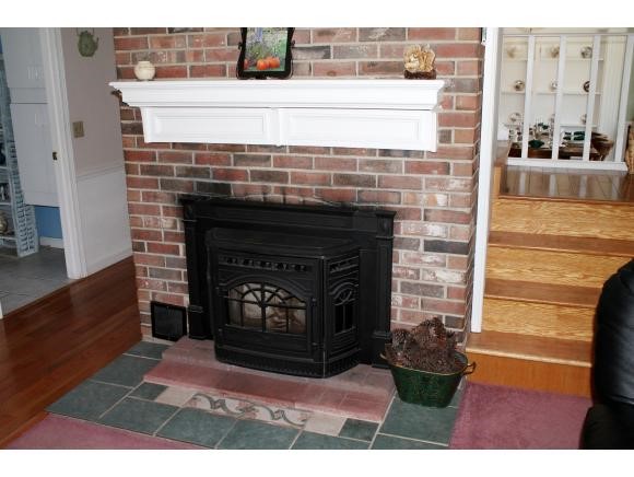 342 Dustin Tavern Road Weare, NH 03281 - Photo 4 of 35 Gallery Image 4