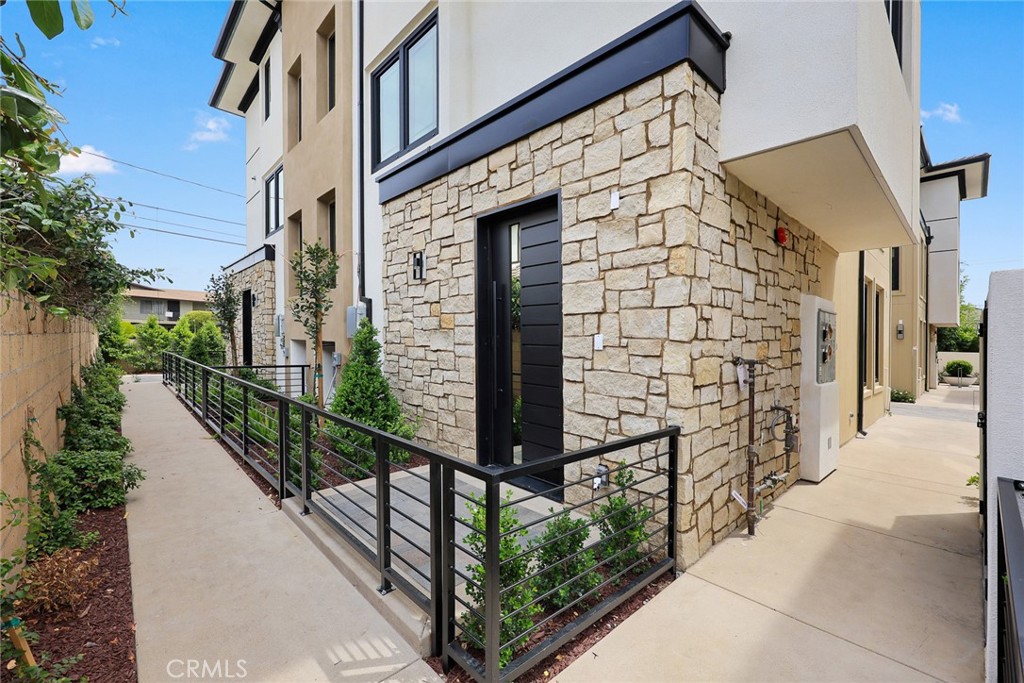 832 Sunset Boulevard, Unit A Arcadia, CA 91007 - Photo 7 of 47