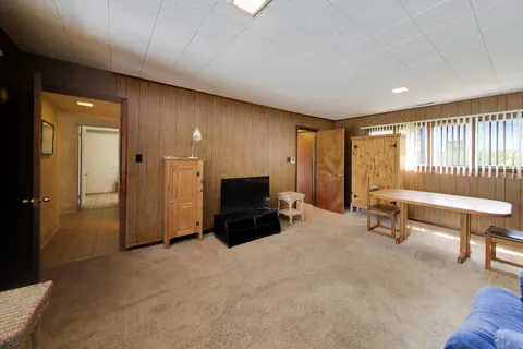 $599,500 | 245 Ann Street, Clarendon Hills, IL 60514