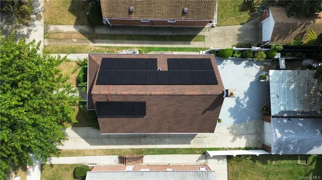 $839,999 | 89-22pl 221st Place, Unit PL | Queens Village