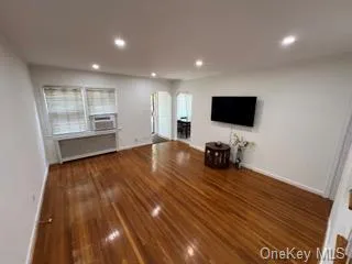 $839,999 | 89-22pl 221st Place, Unit PL | Queens Village