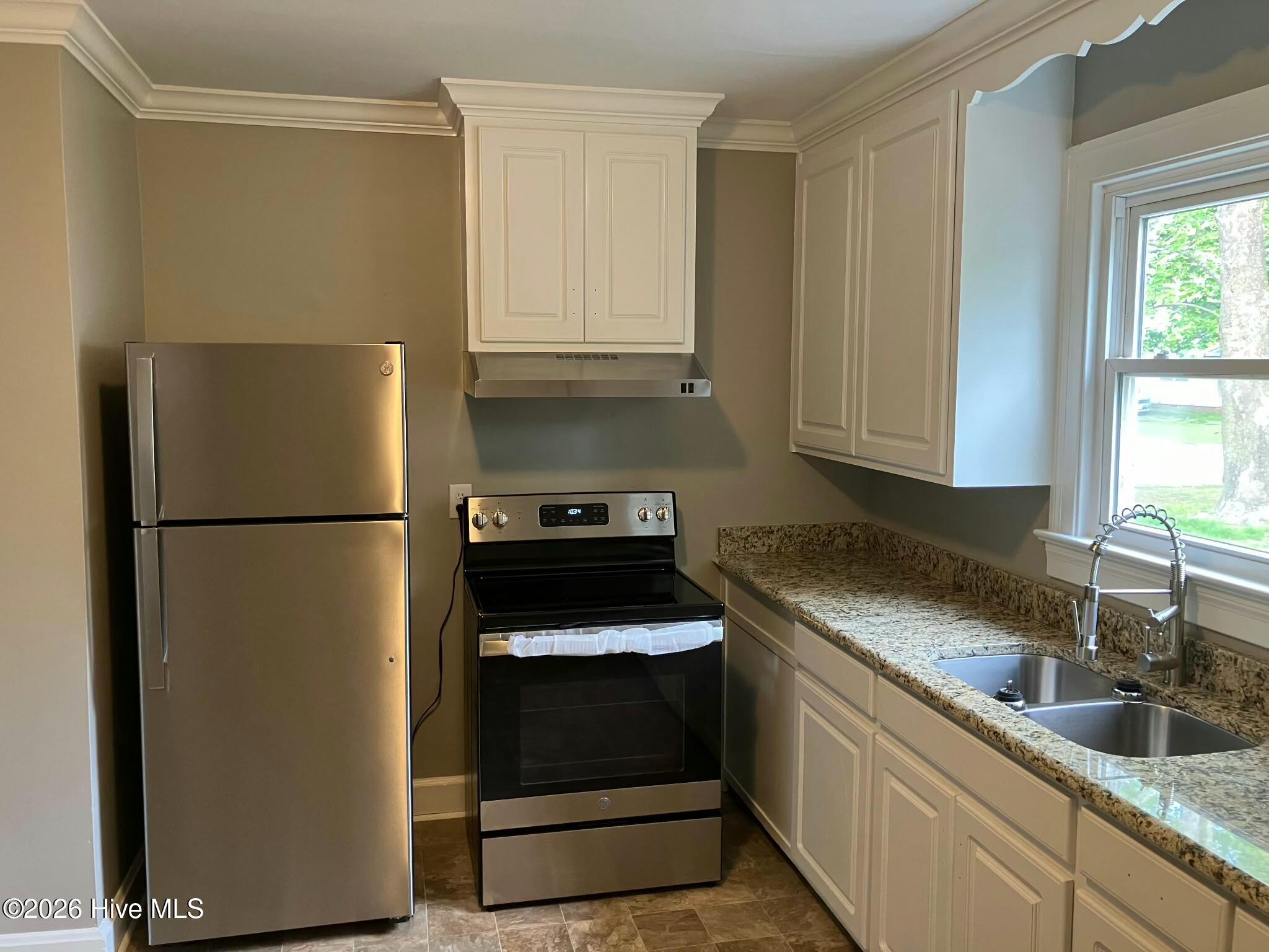 413 Denby Street Southwest Wilson, NC 27893 - Photo 3 of 5 Kitchen 2