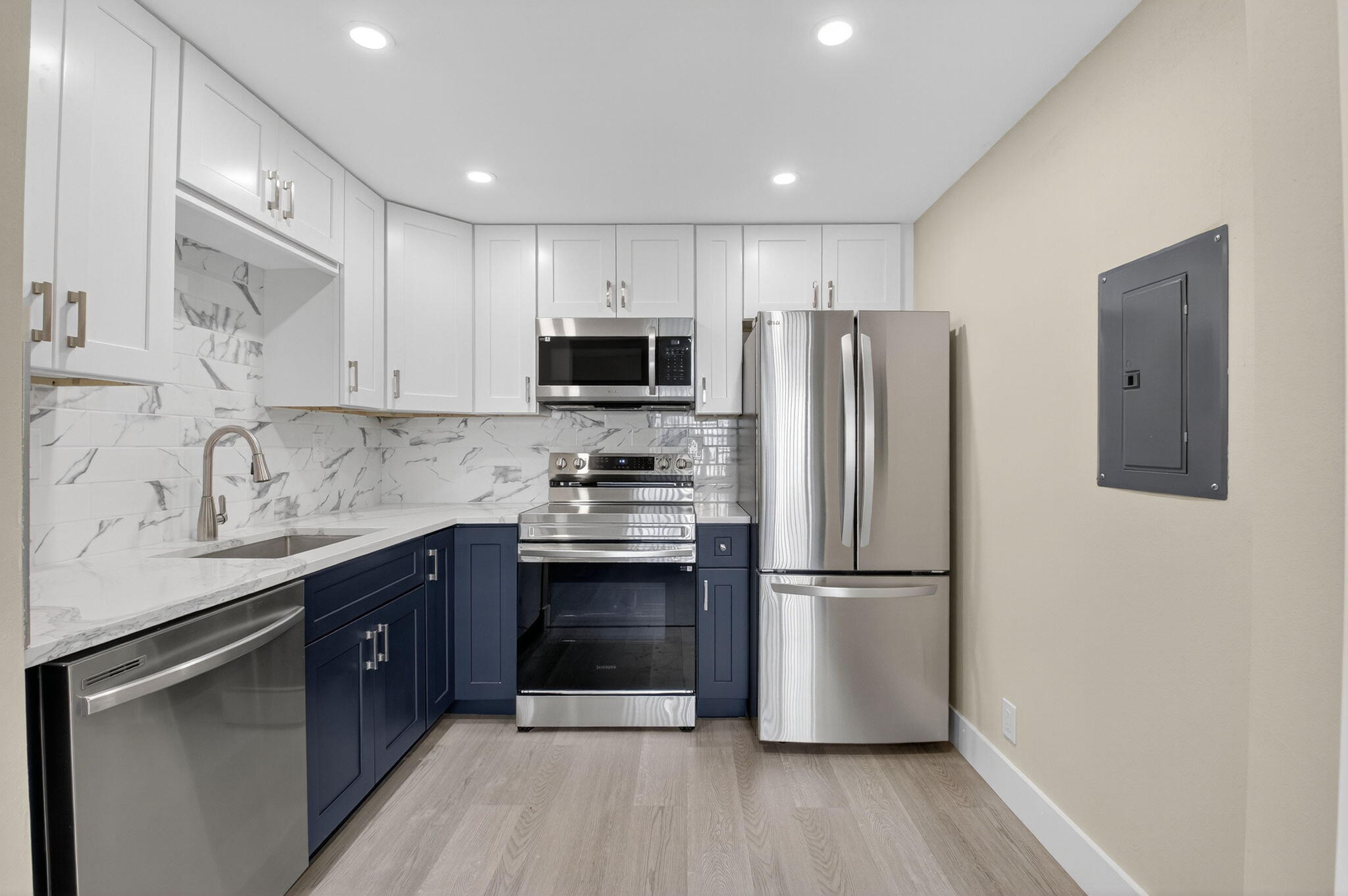 538 Normandy Lane Delray Beach, FL 33484 - Photo 3 of 66 a kitchen with stainless steel appliances granite countertop a refrigerator sink and stove