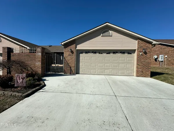 $305,000 | 333 Viking Place, Unit 1, Greeneville, TN 37745
