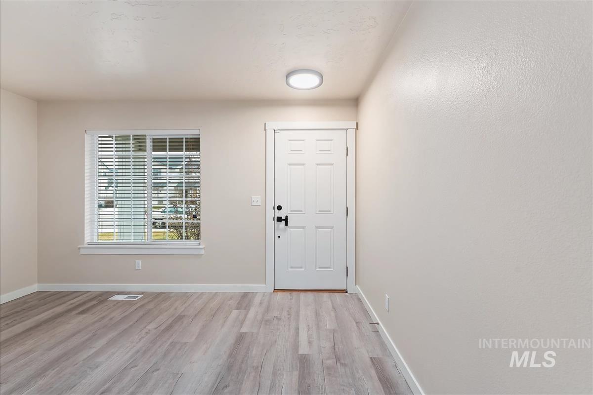 13576 Cocoa Beach Street Caldwell, ID 83607 - Photo 4 of 35