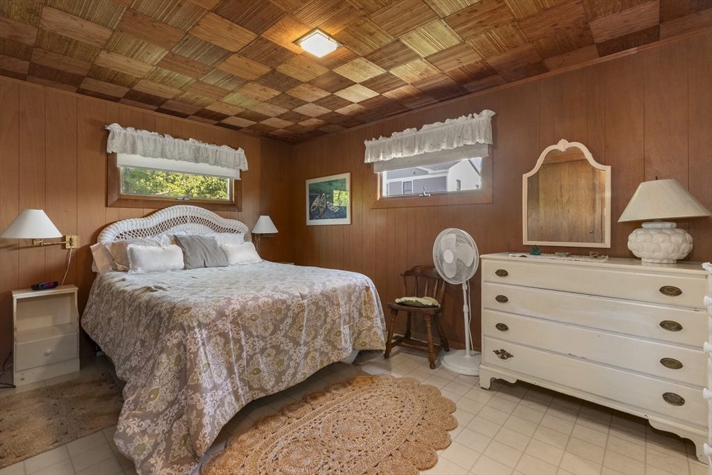 11 Sleepy Hollow Road Gloucester, MA 01930 - Photo 11 of 26