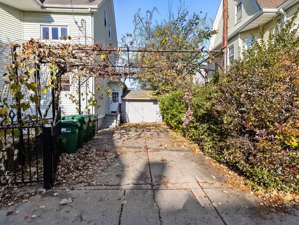 $5,800 | 42 William Street, Unit 1, Medford, MA 02155