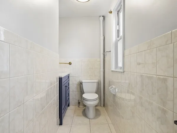 $5,800 | 42 William Street, Unit 1, Medford, MA 02155