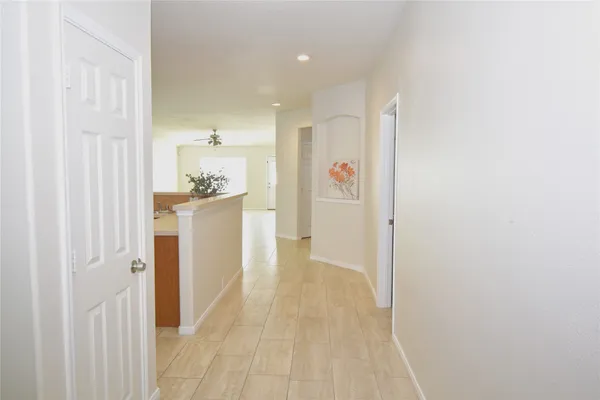 $2,095 | 4717 Foster Hill Court, Kingwood, TX 77345
