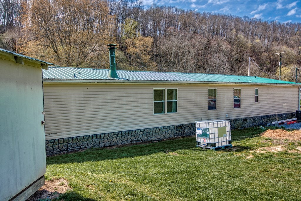 269 Porter Valley Road Marion, VA 24354 - Photo 5 of 23 Gallery Image 5