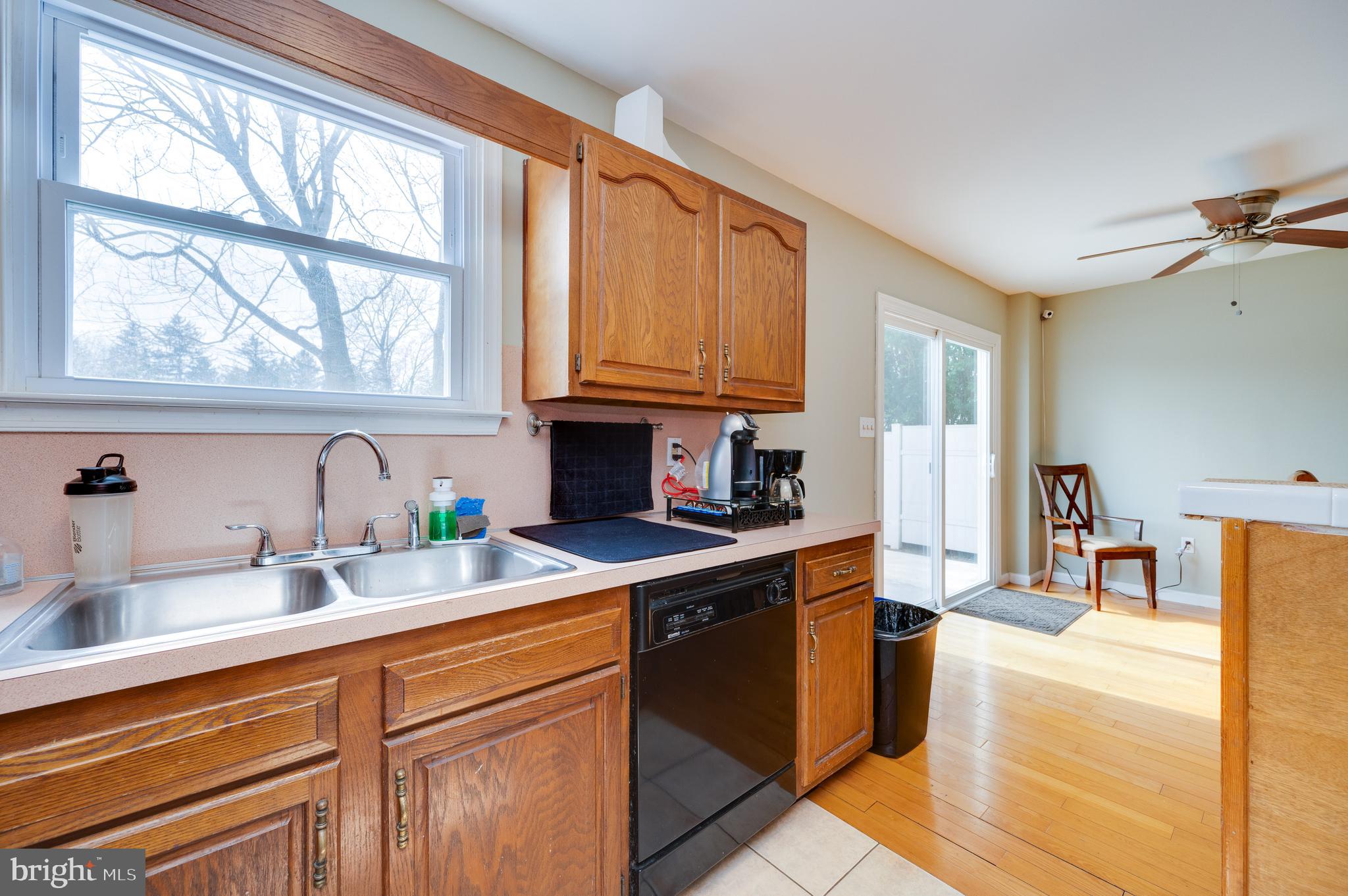 806 Upland Avenue Reading, PA 19607 - Photo 16 of 35 Kitchen