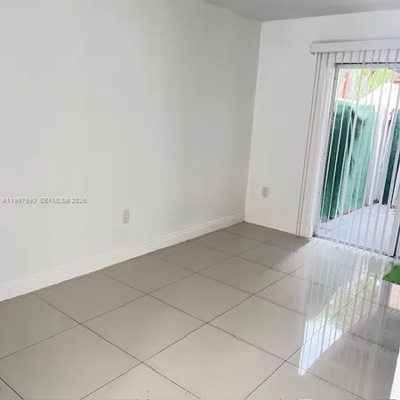 $2,550 | 17348 Northwest 74th Avenue, Unit 101, Hialeah, FL 33015