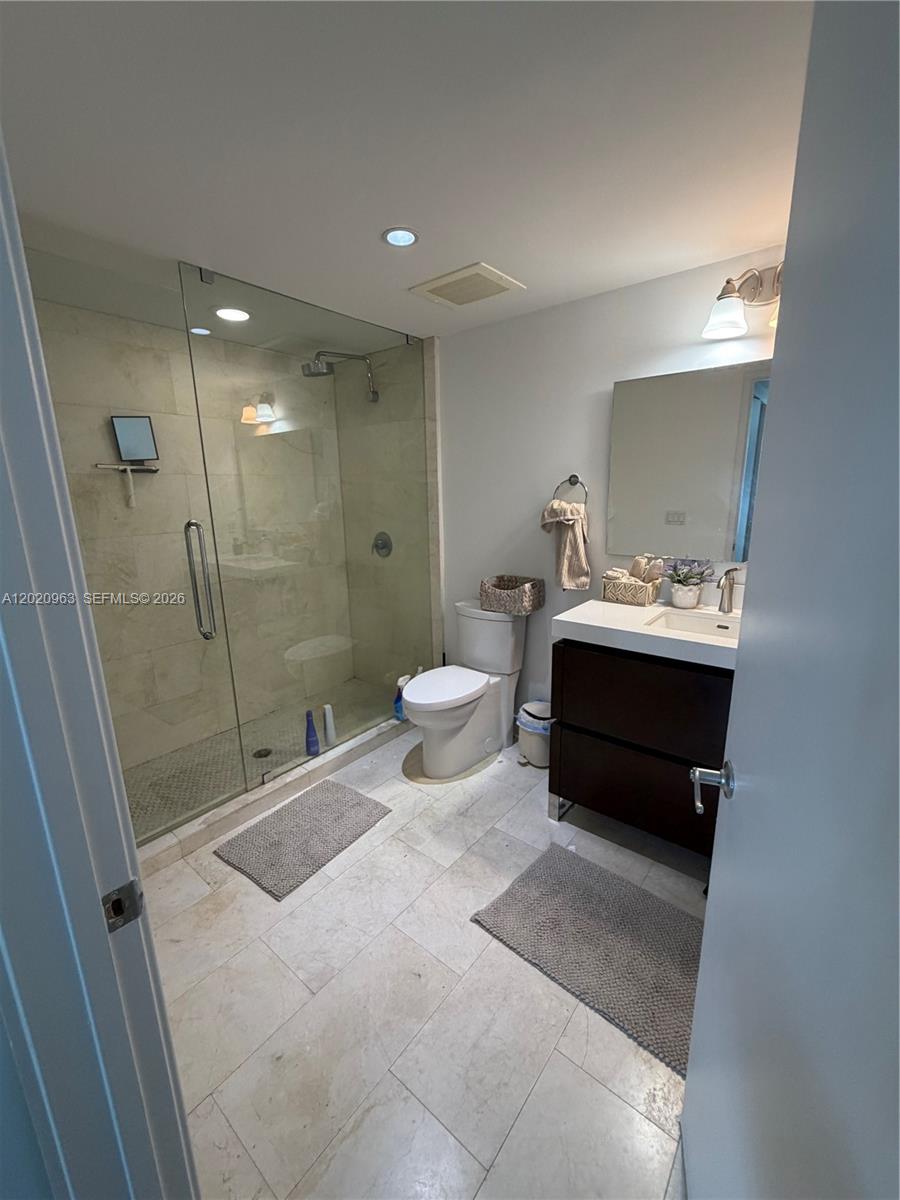 185 Southwest 7th Street, Unit 3209 Miami, FL 33130 - Photo 49 of 54
