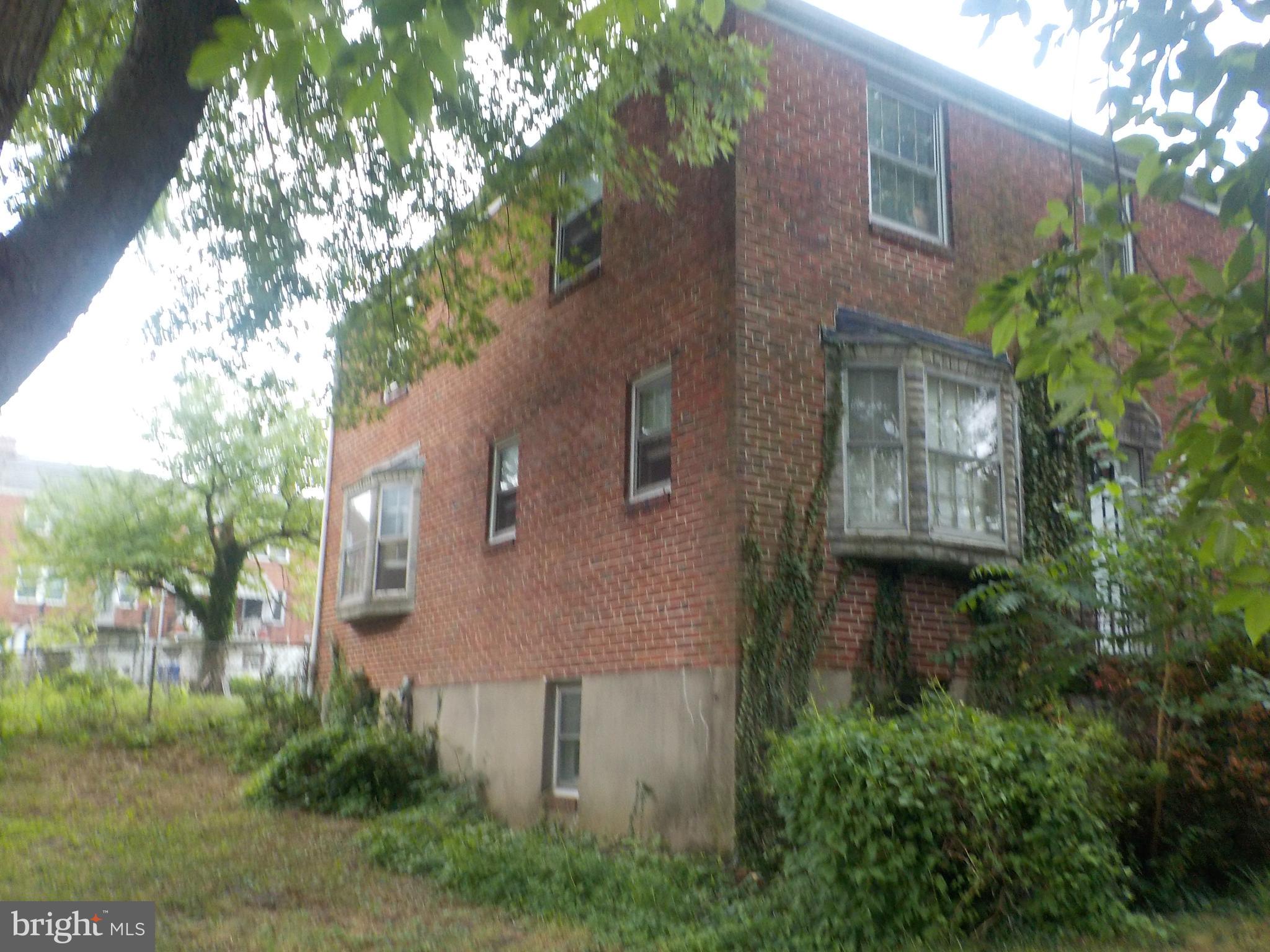 812 Wedgewood Road Baltimore, MD 21229 - Photo 2 of 52