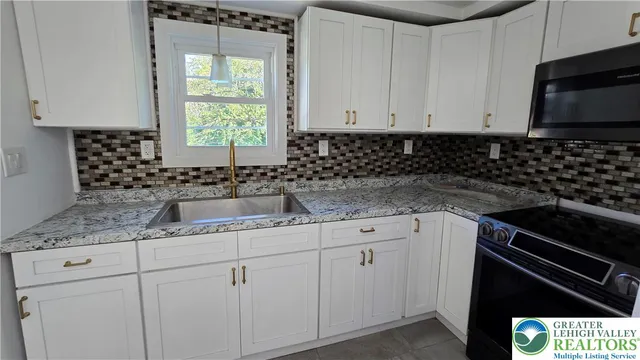 $155,000 | 1241 Main Street, Kingston, PA 18704