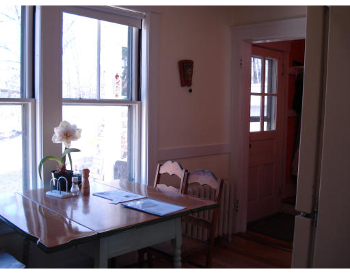 20 Hapgood Road Worcester, MA 01605 - Photo 5 of 10 Gallery Image 5