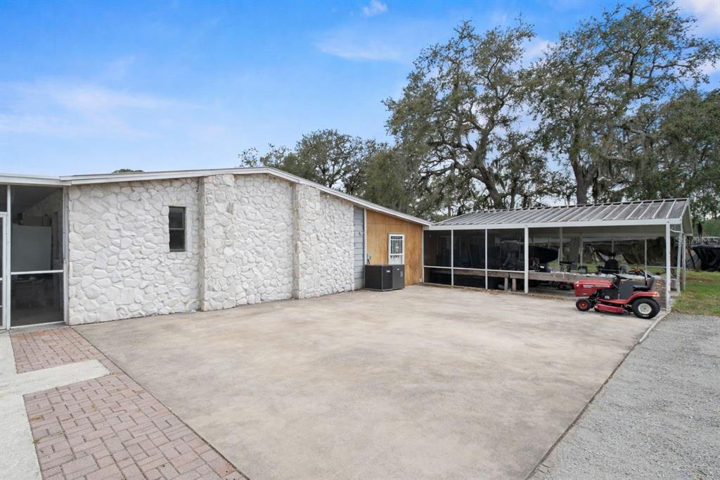 40945 Beach Road Eustis, FL 32736 - Photo 45 of 49 Gallery Image 45