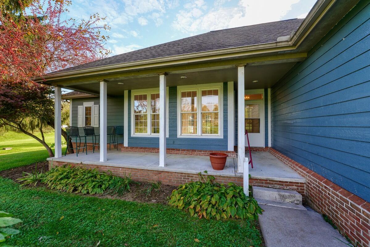 1845 Hamburg Road Southwest Lancaster, OH 43130 - Photo 9 of 48 Gallery Image 9