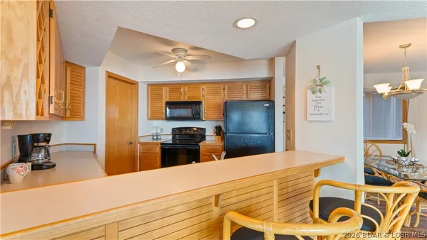 $349,900 | 32 Cedar Court, Unit 1B, Lake Ozark, MO 65049