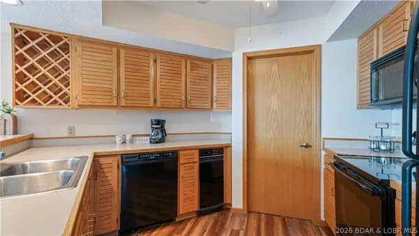 $349,900 | 32 Cedar Court, Unit 1B, Lake Ozark, MO 65049