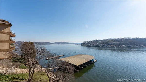 $349,900 | 32 Cedar Court, Unit 1B, Lake Ozark, MO 65049