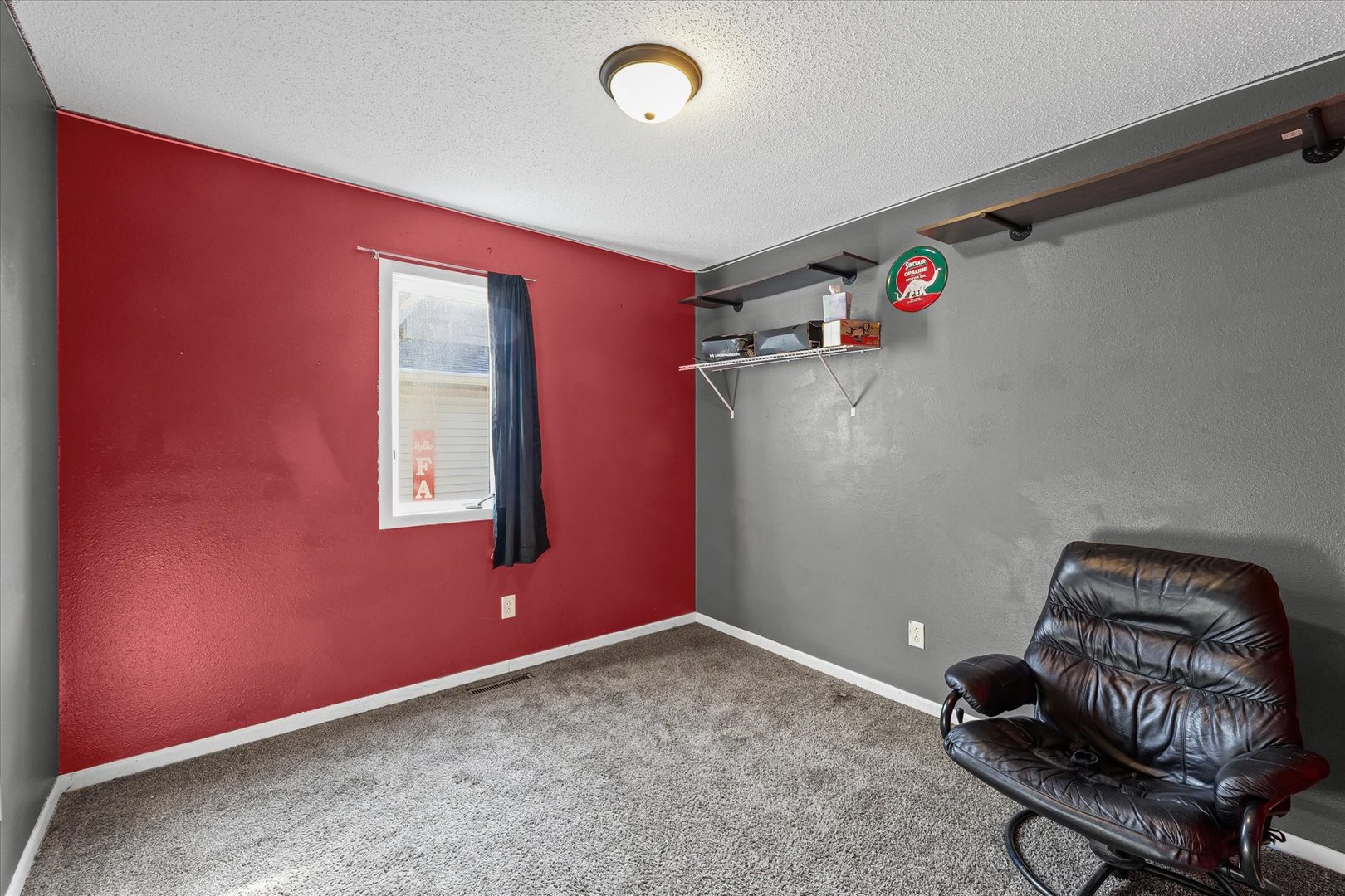 106 East Union Street Mahomet, IL 61853 - Photo 19 of 24 a room with furniture and window