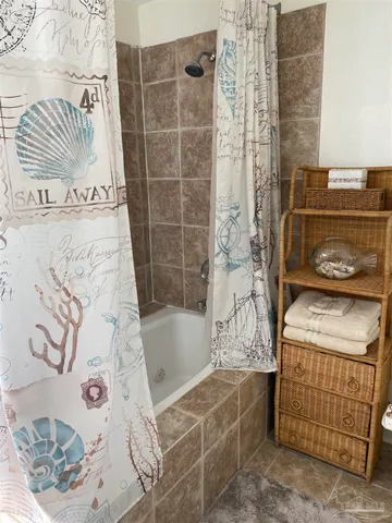 $449,000 | 213 Southeast Baublits Drive, Pensacola, FL 32507