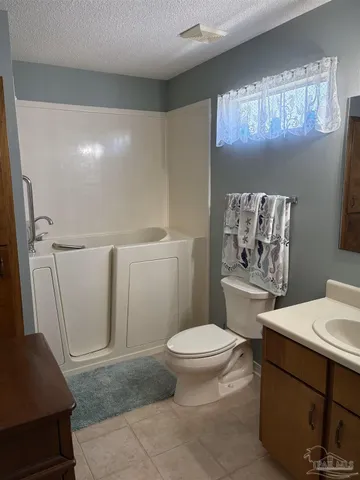 $449,000 | 213 Southeast Baublits Drive, Pensacola, FL 32507