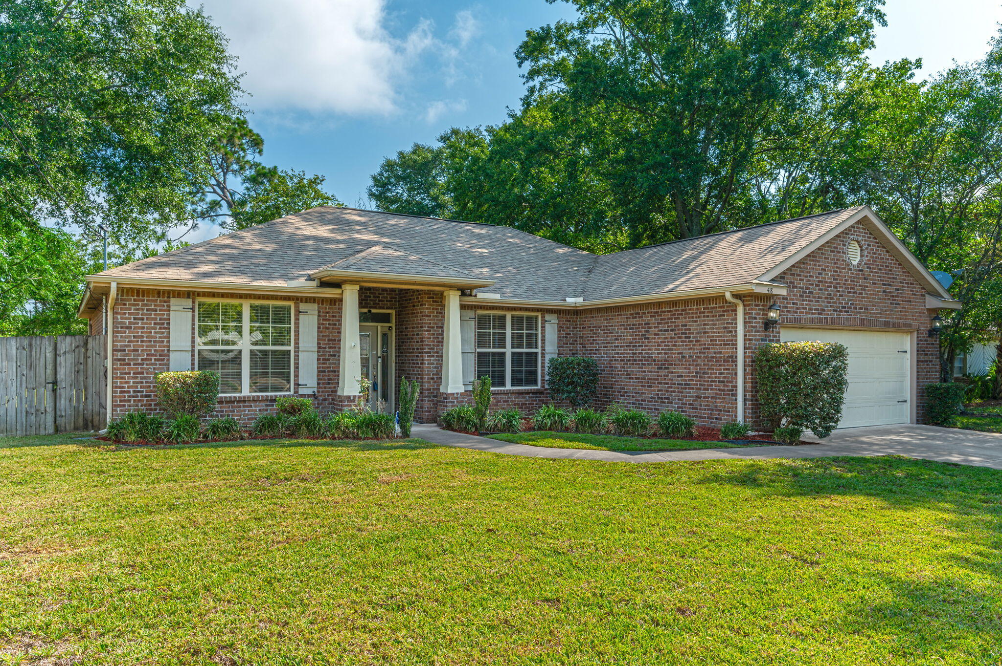 418 Westminster Road Fort Walton Beach, FL 32547 - Photo 2 of 37 2-web-or-mls-418 Westminster Rd Exterior