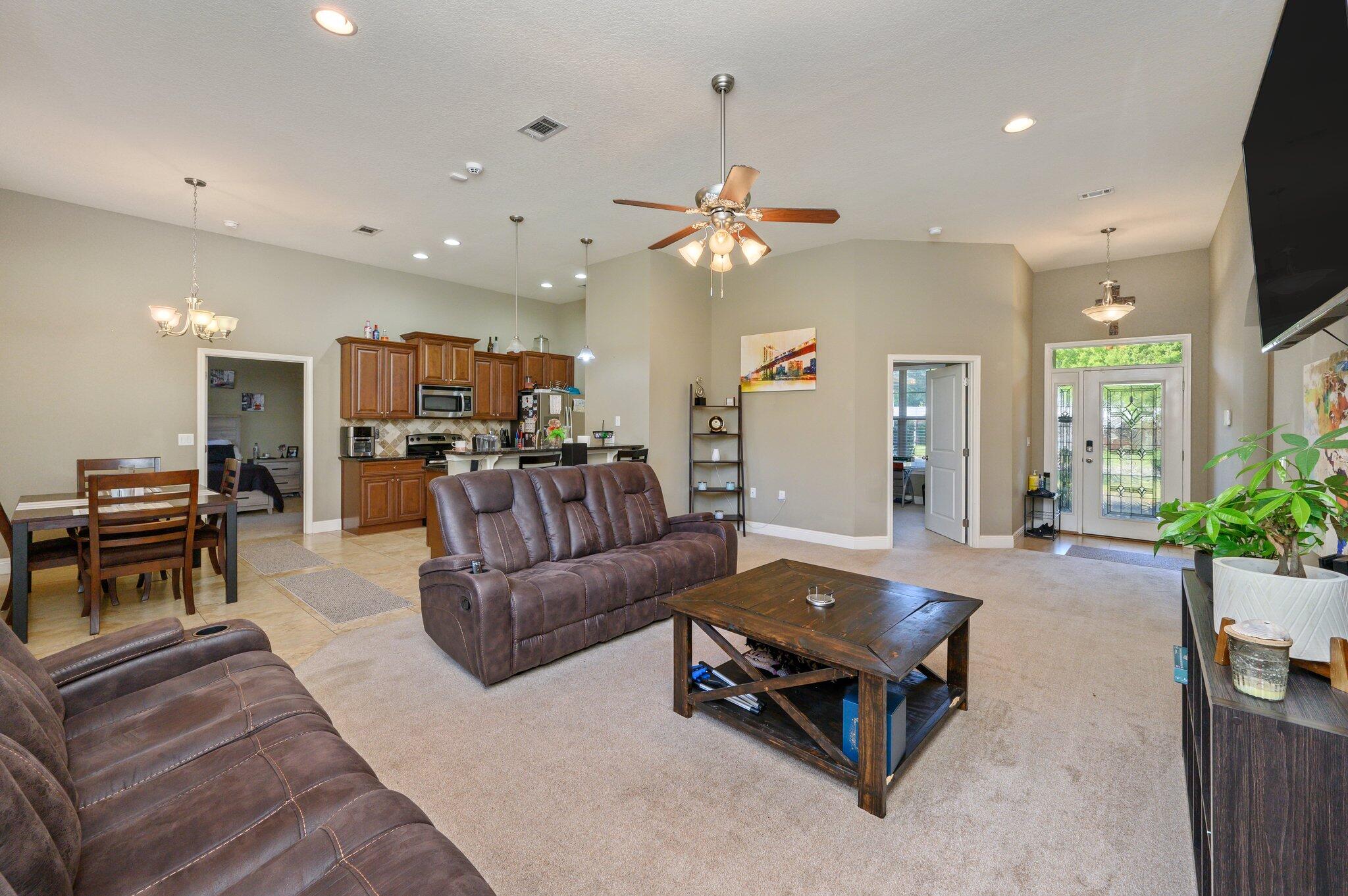 418 Westminster Road Fort Walton Beach, FL 32547 - Photo 7 of 37 9-web-or-mls-418 Westminster Rd-05