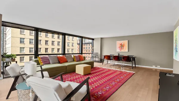 $2,500 | 910 North Lake Shore Drive, Unit 1016, Chicago, IL 60611