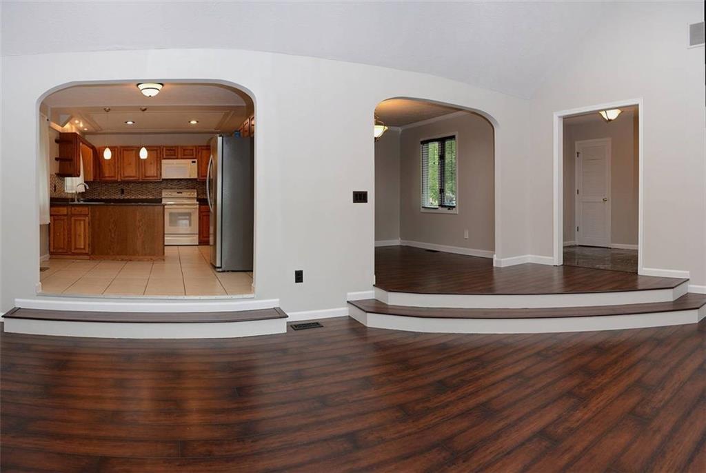 14393 Oak Ridge Road Carmel, IN 46032 - Photo 8 of 26 Gallery Image 8